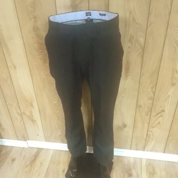 Gap Tailored KHAKIS - Picture 2 of 13